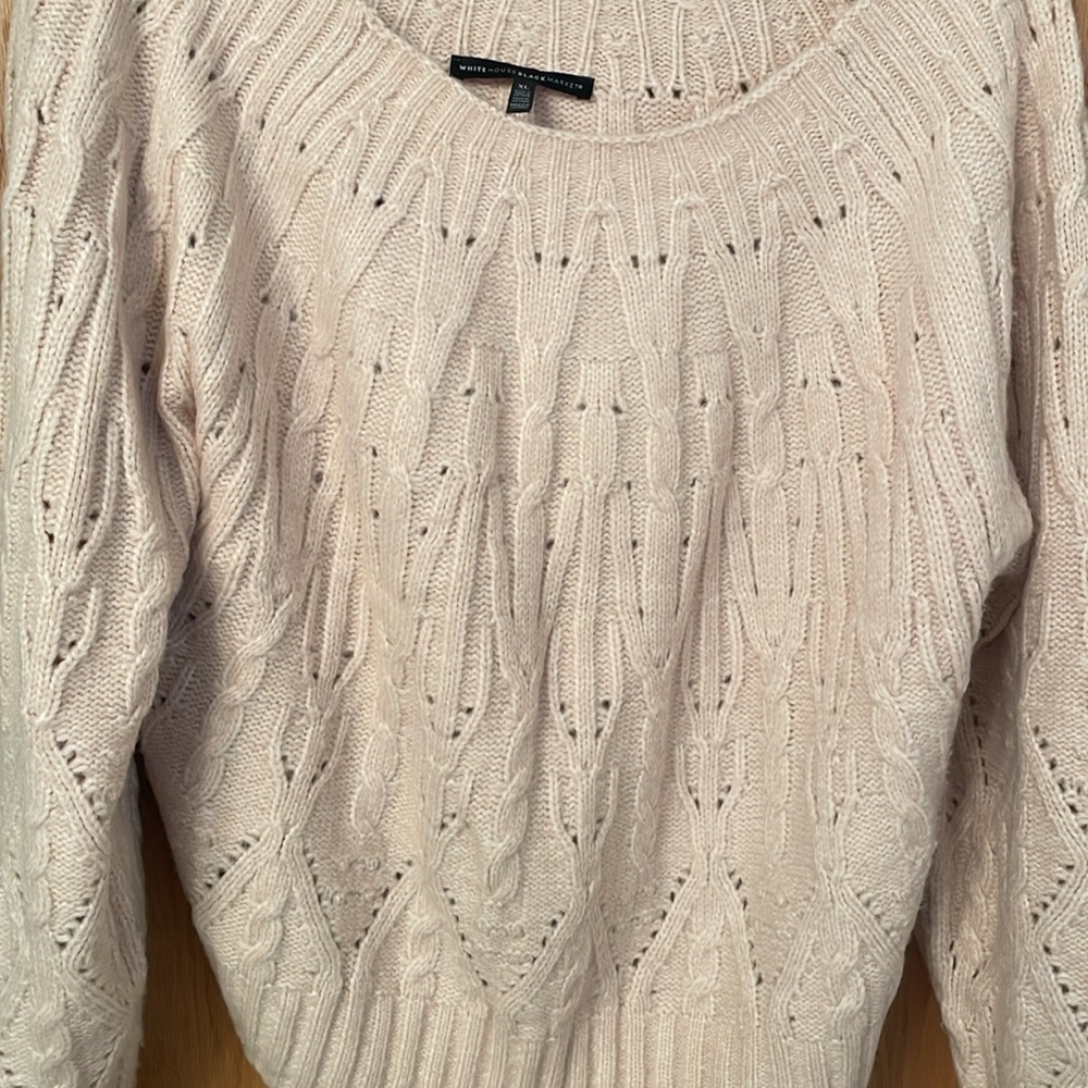 White House Black Market extra soft sweater - Picture 4 of 7